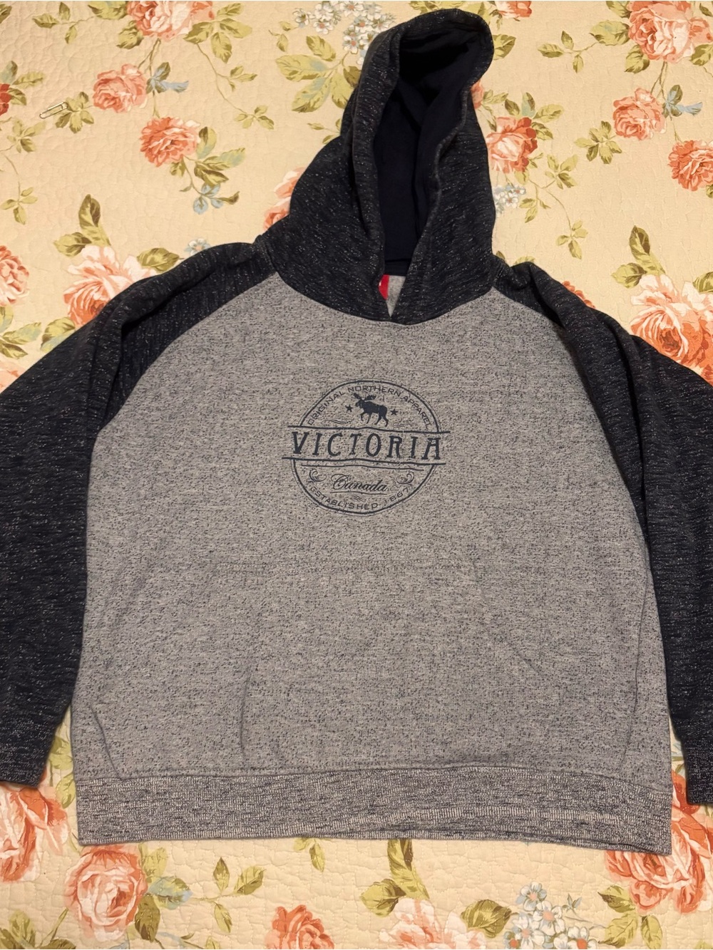 Original Northern Apparel Canada Women’s Size X-Large Gray Hoodie With Pockets